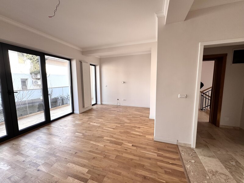 Tei, Barbu Vacarescu, Apartament 3 camere, Pretabil Spatiu Comercial